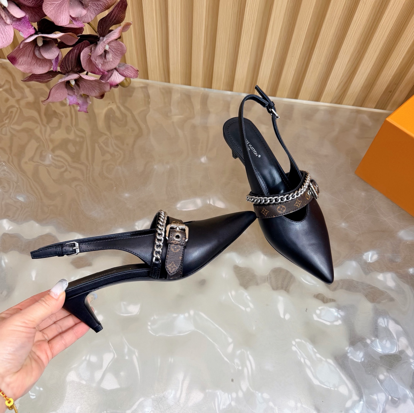 Women's high heels